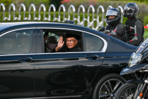 ANWAR IBRAHIM ANGKAT SUMPAH